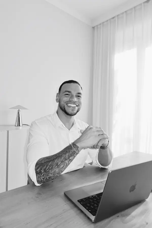 Jermaine Sprott — مؤسس ZorgtVuldig